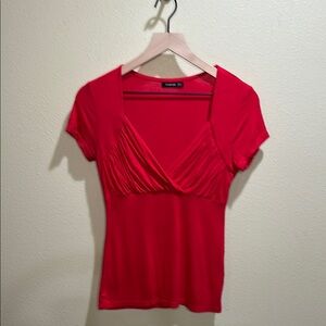 PattyBoutik size small Red Fitted Ruched Short Sleeve Blouse